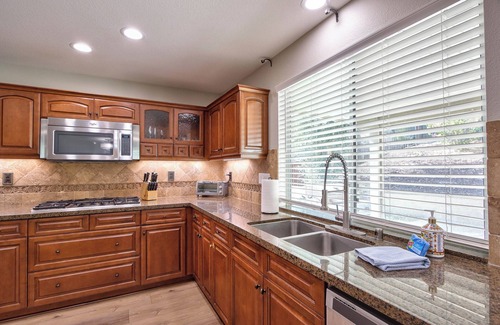Winchester House | Temecula Valley Retreat Just Minutes From Wine Country- EV CHARGING AVAILABLE