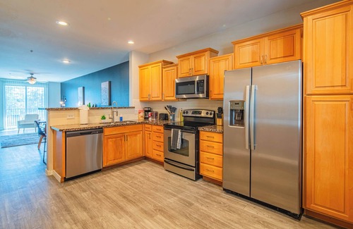 University Heights Apartment | Tempe ASU Getaway | Pool, Gym, Parking & W/D