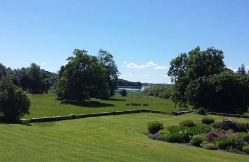 Fivemilebourne House | Temple House, a member of the Storied Collection