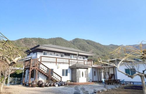 Hapcheon Bed & Breakfast | Temple Stay The Gacheon