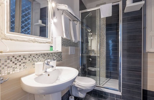 Roman Ghetto House | Temple View - Bellissime Camere nel Cuore di Roma