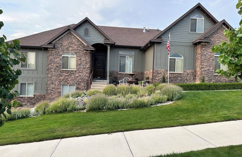 South Jordan Apartment | Temple Views