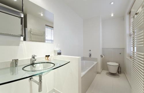 Earl's Court Apartment | Templeton Place by Supercity Aparthotels