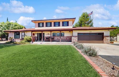 Templeton House | Templeton Top of the Hill View Home