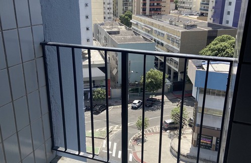 Praia do Canto Apartment | Temporada Quarto e Sala Bairro Nobre Praia do Canto