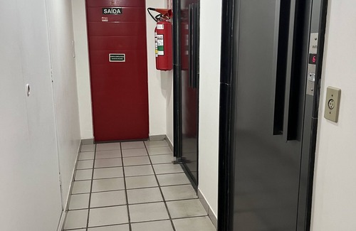 Praia do Canto Apartment | Temporada Quarto e Sala Bairro Nobre Praia do Canto