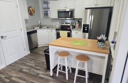Okanagan-Similkameen Apartment | Tempranillo Suite on Osoyoos Lake #269b