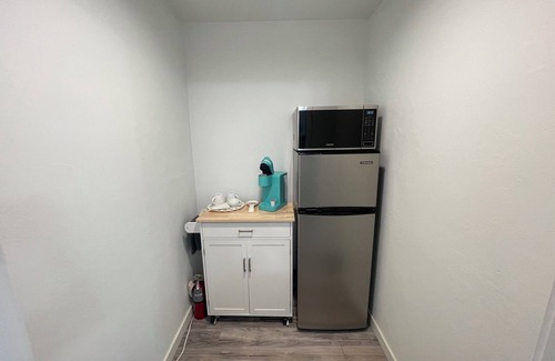 Fort Myers Apartment | Tempur-pedic King Bed, Private Suite at Cape Coral
