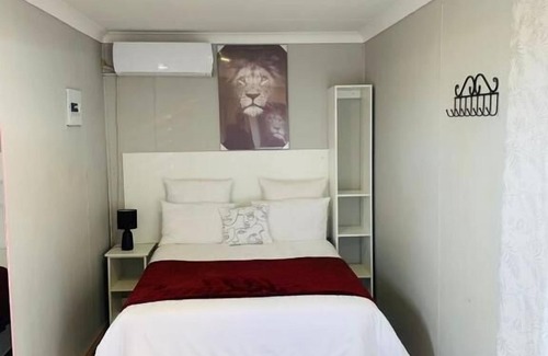 Rustenburg Hotel | Ten Flags Theme Park