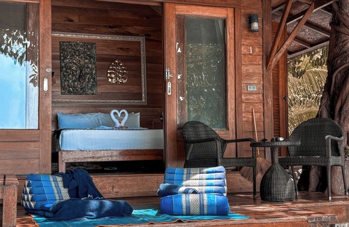Satun Hotel | Ten Moons Lipe Resort