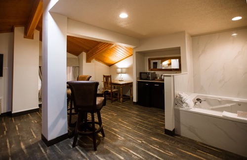 Moses Lake Hotel | Ten Pin Inn & Suites