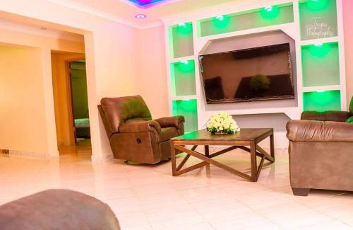 Lodwar Hotel | Ten villa luxury resort