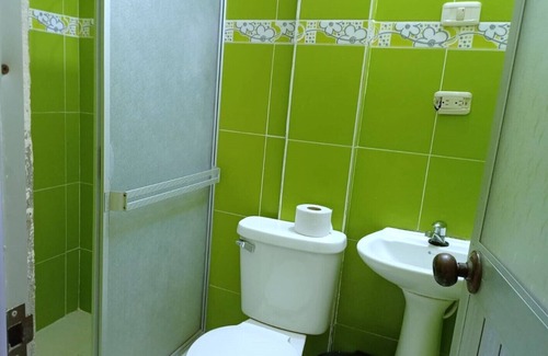 Tena House | Tena - 4 Beds - Sleeps 12 - Pet Friendly - Hot Tub