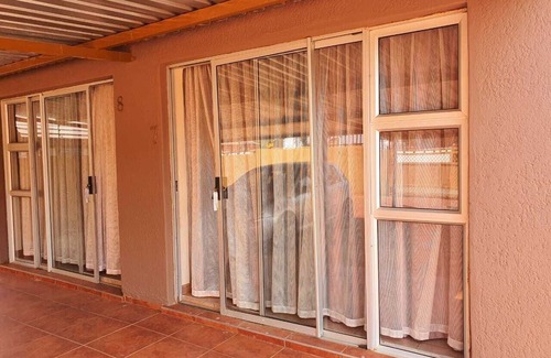 Mahikeng House | Tenacity Mafikeng Guesthouse - 7