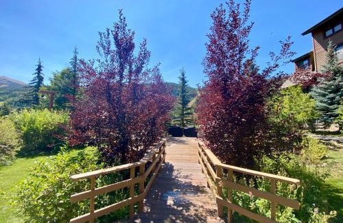 Mountain House House | Tenderfoot Lodge 2613 by SummitCove Lodging