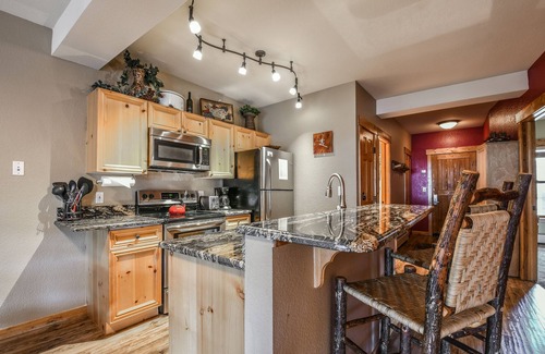 Mountain House Condo | Tenderfoot Lodge 2673