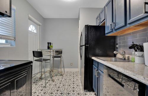 Mechanicsville House | Tenement treasure - Renovated Mechanicsville Apt
