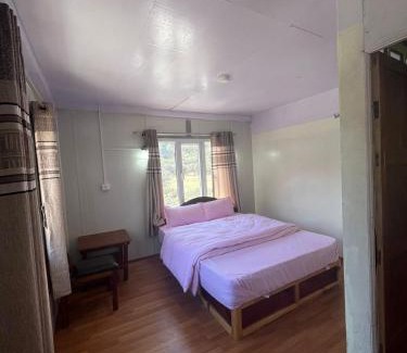 Tengboche Hotel | Tengboche Guest House and Bakery