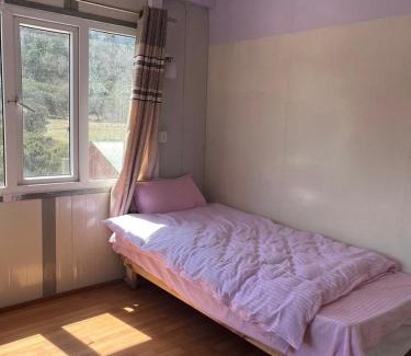 Tengboche Hotel | Tengboche Guest House and Bakery