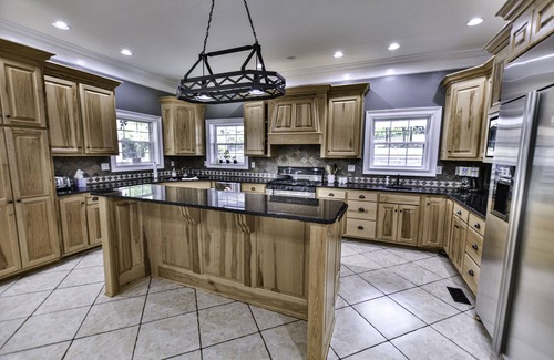 Dickel House | Tennessee Estate Built to Host Family Gatherings!