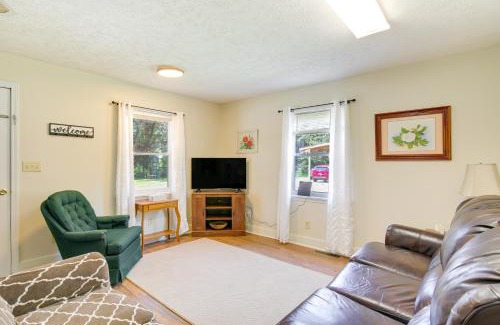Fruitvale House | Tennessee Farm Vacation Rental with Game Room!