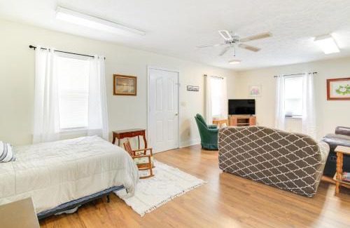 Fruitvale House | Tennessee Farm Vacation Rental with Game Room!