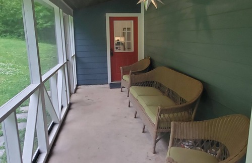 Shelbyville House | Tennessee Getaway (near Jack Daniel’s and Nearest Green distilleries)