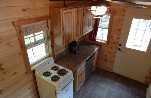 Whiteside Cabin | Tennessee River Gorge® Island Cabins® Swimming Pool - Stay 3-4th free.