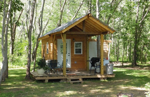 Whiteside Cabin | Tennessee River Gorge® Island Cabins® Swimming Pool - Stay 3-4th free.