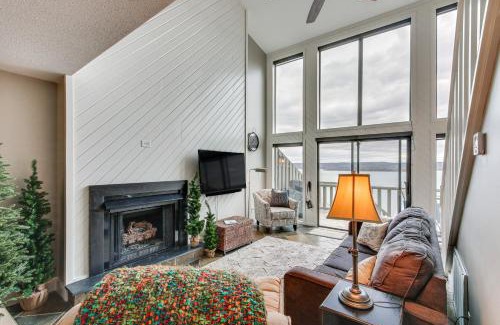 Counce House | Tennessee River Vacation Rental with Deck and View!