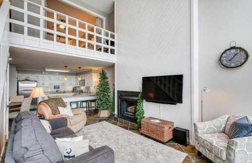 Counce House | Tennessee River Vacation Rental with Deck and View!