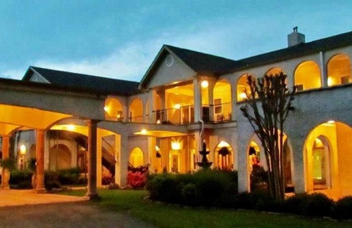 Lookout Valley Neighborhood Association Hotel | Tennessee Room at Tennessee RiverPlace