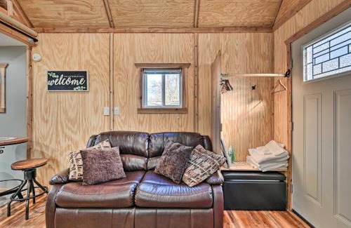 Greenbrier Apartment | Tennessee Tiny Home about 24 Mi to Nashville