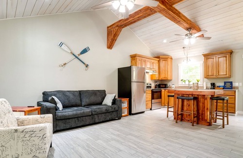 Holladay Cabin | Tennessee Vacation Rental ~ 2 Mi to River