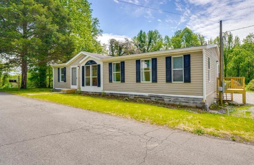 Coalfield House | Tennessee Vacation Rental about 2 Mi to Windrock Park!