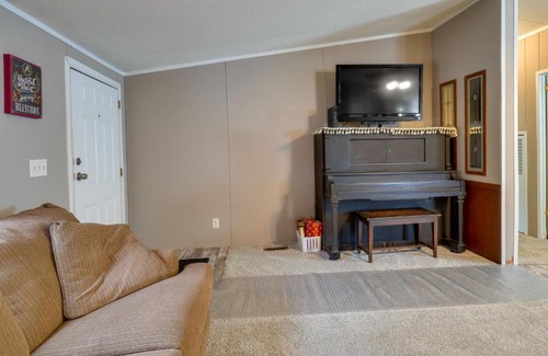 Coalfield House | Tennessee Vacation Rental about 2 Mi to Windrock Park!