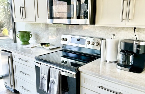 Silver Creek House | Tennis Bungalow close to Rome Tennis Center at Berry and Pickle Ball
