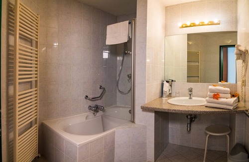 Kottingbrunn Hotel | Tennis & Golf Hotel Höllrigl