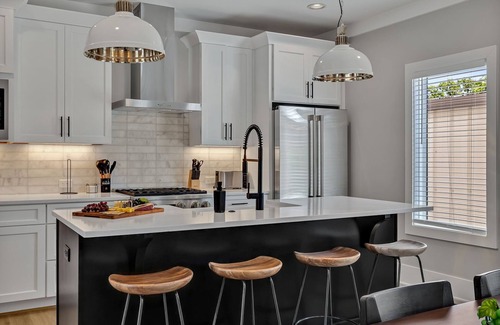 Berry Hill Cottage | Tenor - Private Rooftop - 8 Mins to Broadway
