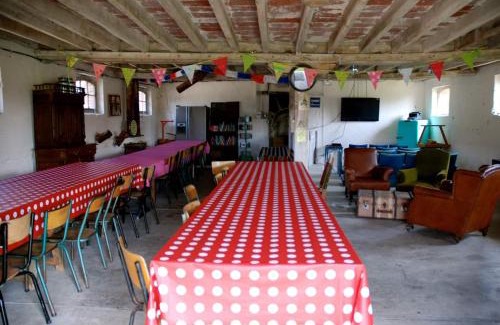 Saint-Hilaire-sur-Puiseaux Other | Tentes Safari aux Gîtes de Cormenin