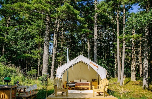 Catskill RV Rental | Tentrr Signature Site - The Old Catskill Game Farm Abandoned Zoo: Mountain View