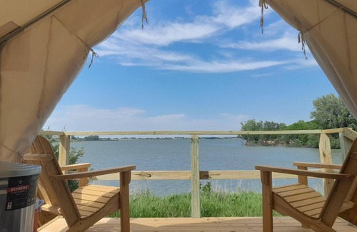 Loup City RV Rental | Tentrr State Park Site - Nebraska Sherman SRA – Redwood Lakeview C – Single Ca