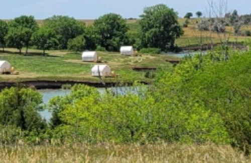 Loup City RV Rental | Tentrr State Park Site - Nebraska Sherman SRA – Redwood Lakeview D – Single Ca
