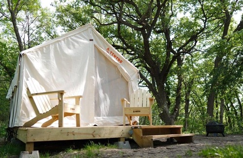 Burbank RV Rental | Tentrr State Park Site - Nebraska Ponca State Park – River Vista H – Single Ca