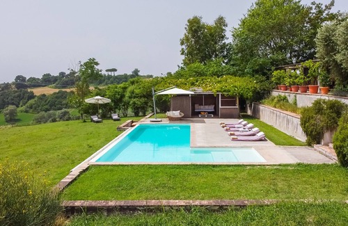 Magliano Sabina Villa | Tenuta Colle Sala - Country House & Suites