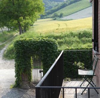 Serralunga di Crea House | Tenuta Guazzaura