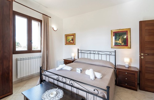 Cursi Hotel | Tenuta Ricco Room With Pool And Garden, Cursi, Italy