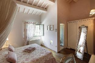 Urbino House | Tenuta Santi Giacomo e Filippo