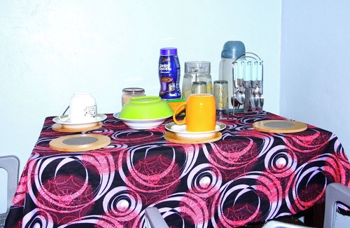 Jinja Apartment | Tenzi BnB, 2-bedroom apartment,parking,workstation,kitchen, security, Free WiFi