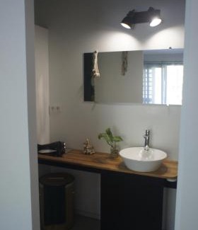 Taiarapu-Ouest House | Teonetere Iti